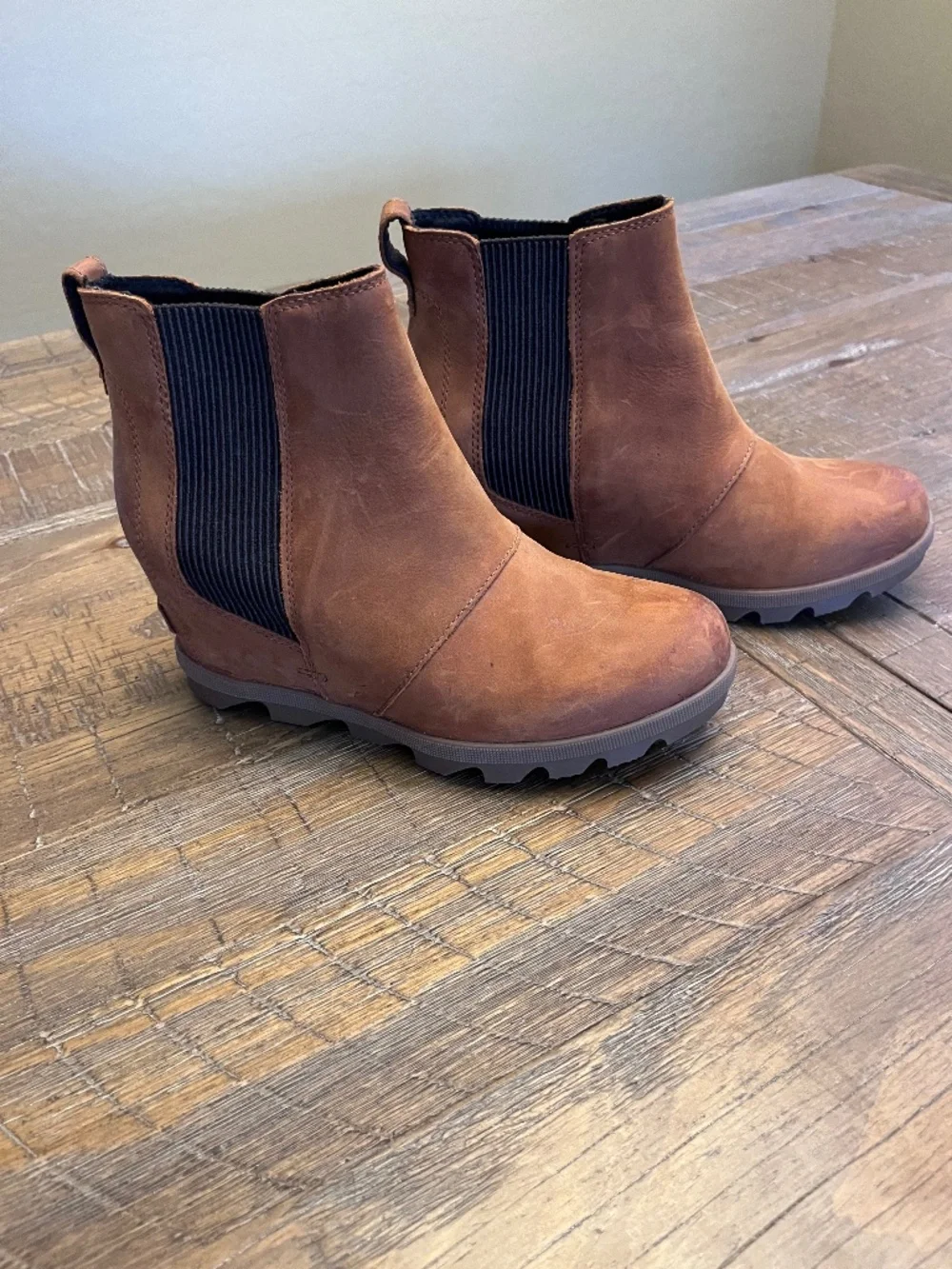 Sorel Joan of Arctic Wedge Chelsea boot